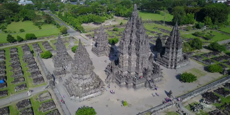 An Extraordinarily of Prambanan Temple