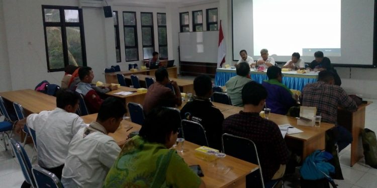 Kak Krido Pimpin Rapat Bidang Bersama Pramuka Peduli Bahas Kesiapsiagaan Bencana