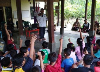 FOTO : Trauma Healing dan Distribusi Bantuan Pramuka Kwarcab Bantul di Wukirsari