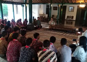 Kak GKR Mangkubumi Sampaikan Pesan Kepemimpinan kepada 37 Pramuka dari Kwarda Jatim