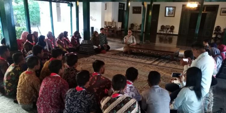 Kak GKR Mangkubumi Sampaikan Pesan Kepemimpinan kepada 37 Pramuka dari Kwarda Jatim