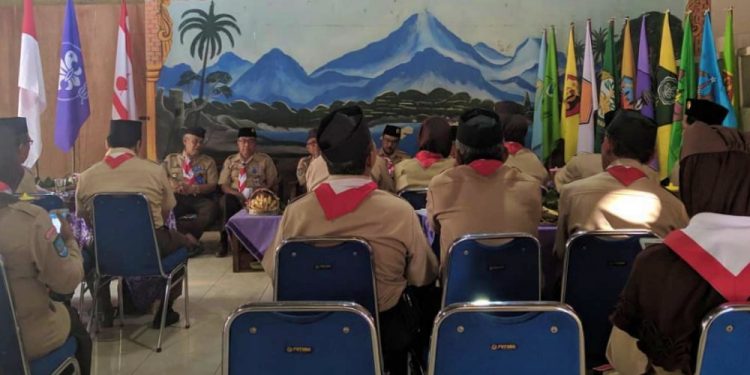 Kunjungan Kwarcab Sebagai Bentuk Koordinasi dan Penyampaian Informasi Kegiatan Kepramukaan