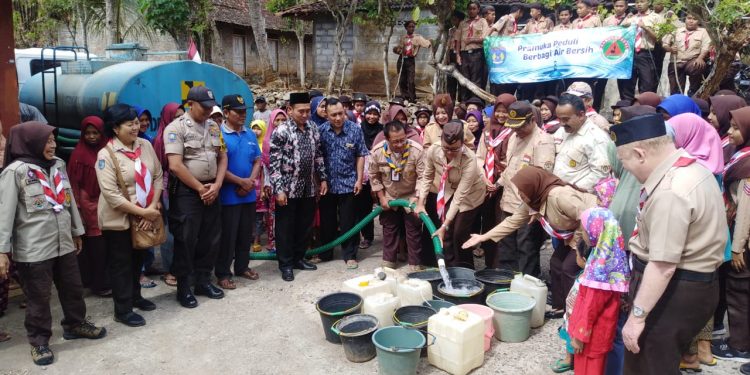 Kwarda DIY Salurkan Bantuan Air Bersih di Tepus Gunungkidul