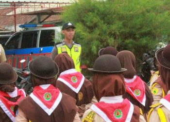 Pergantian Tahun, Pramuka Peduli Kwarcab Bantul Berjaga di Pantai Parangtritis