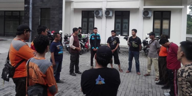 Anggota Pramuka Peduli Kwarda DIY Ikuti Pelatihan Penggunaan Alat Pemotong Pohon di Buper Babarsari