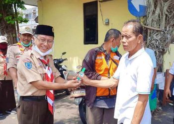 Kwarcab Gunungkidul Bagikan Masker dan Hand Sanitizer