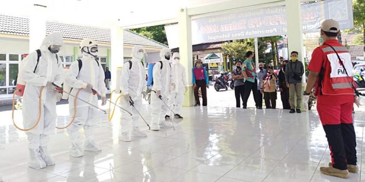 FOTO : Pelatihan Petugas Spraying Kwarcab Sleman di Kantor Kecamatan Ngaglik