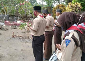 Kwarcab Bantul Selenggarakan Ziarah Makam Tokoh-Tokoh Pramuka Dalam Rangka Hari Pramuka ke-59
