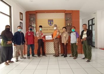 Kwarcab Kulon Progo Serahkan Hasil Bumbung Kemanusiaan ke Kwarda DIY