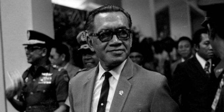 Selain Seorang Raja, Inilah 18 Jejak Karir Kepemimpinan Kak Sultan Hamengku Buwono IX