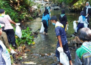 Peringati Hari Jadi ke-5, Saka Kalpataru Sleman Selenggarakan Kerja Bakti Sungai Bersama Masyarakat