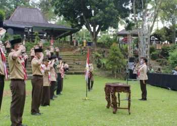 Pengukuhan Jajaran Pengurus Kwarcab Kulon Progo Masa Bakti 2020-2025 Diselenggarakan Outdoor di Goa Kiskendo