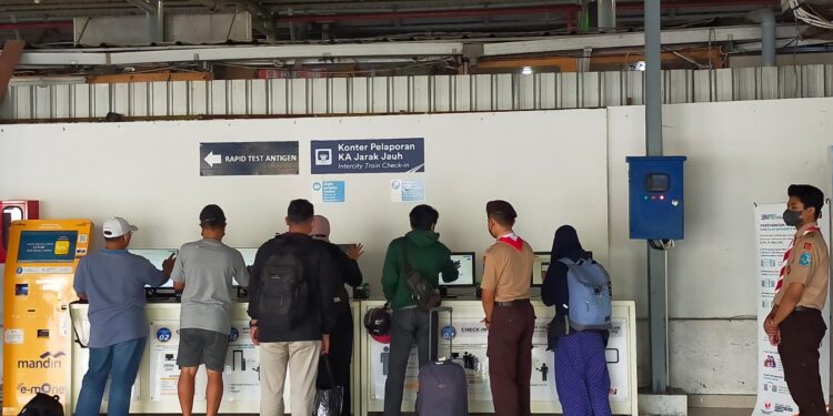 H-1 Lebaran 4 Personil Pramuka MAN 1 Yogyakarta Berpartisipasi dalam KBL tahun 2022