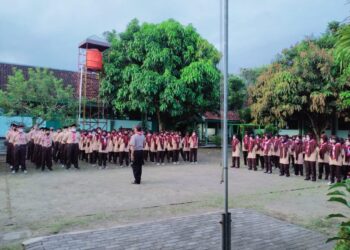 Pembina Pramuka MTsN 1 Bantul Himbau Peserta Didik Rajin Ikuti Latihan Capai Prestasi Maksimal