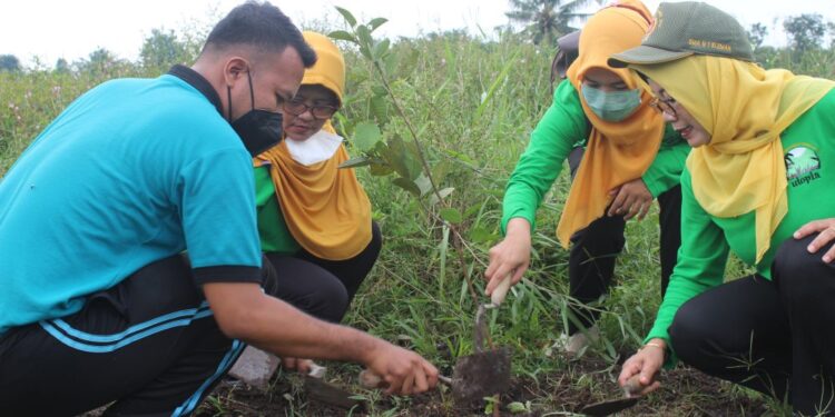 Peringati Hari Lahir Pancasila SMA Negeri 1 Sleman Selenggarakan Pradiptatama Go Green