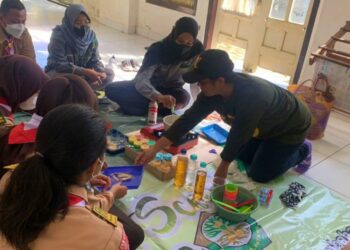 Saka Kalpataru Sleman Belajar Pembuatan Lilin dan Sabun dari Minyak Bekas