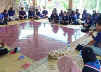 Saka Pariwisata DIY Bekali Anggota Teknik Kepemanduan Wisata secara Teori dan Praktik