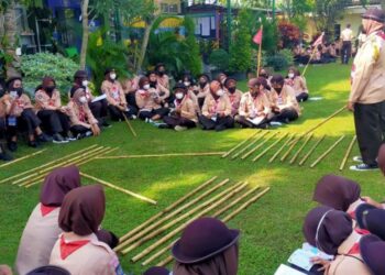 Melihat Giat Pramuka Blok di SMA Negeri 1 Cangkringan