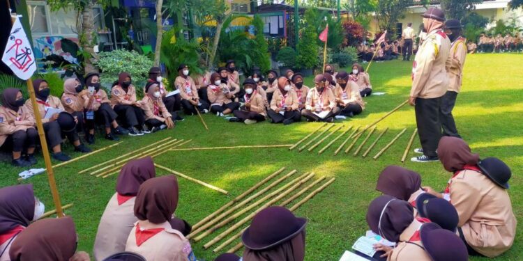 Melihat Giat Pramuka Blok di SMA Negeri 1 Cangkringan