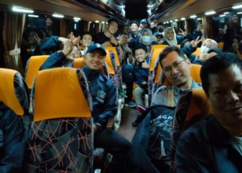Kompak Mengenakan Jaket Kontingen, Konda DIY Peran Saka Nasional Tahun 2022 Berangkat Menuju Lokasi Kegiatan
