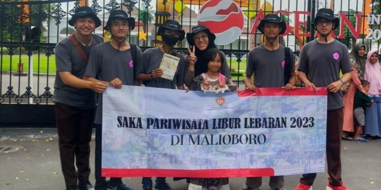 Aksi Karya Bakti Lebaran, Pramuka Ajak Pengunjung untuk Merawat Tempat Wisata Di Kota Yogyakarta