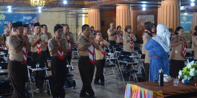 Puluhan Peserta Pitaran Pelatih Tingkat Daerah Tahun 2023 Kwarda DIY Antusias Menyimak Materi Manajemen Ikhlas