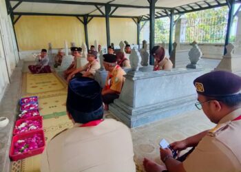 Rangkaian Agenda Peringatan Hari Pramuka ke-62, Kwarda DIY Melaksanakan Ziarah Makam