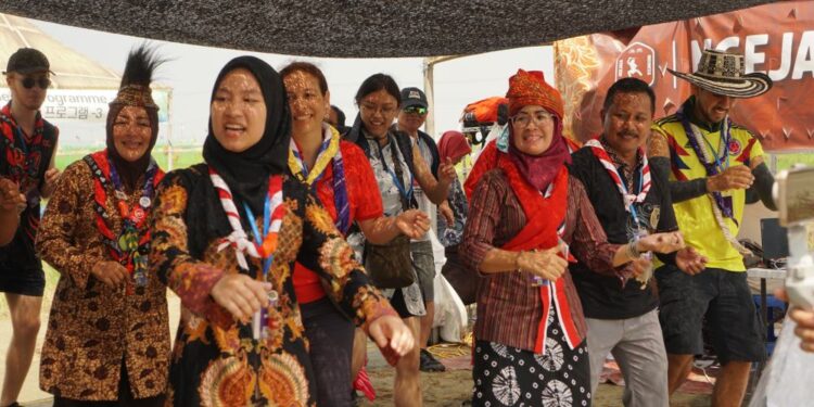Tenda Indonesia Diramaikan Warga Jambore Pramuka Sedunia ke-25 pada Agenda Culture Day