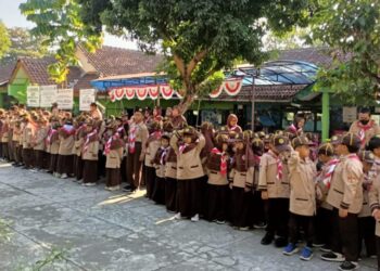 Peringati Hari Pramuka ke-62, SDIT Tunas Mulia Wonosari Gelar Apel