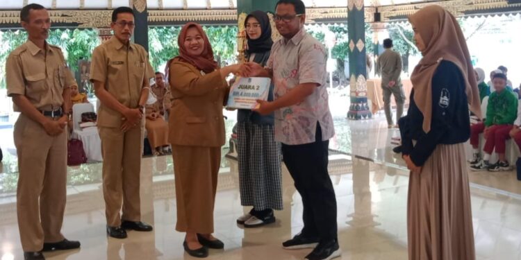 DKC Sleman Terima Penghargaan Organisasi Kemasyarakatan Pemuda Beprestasi Tingkat Kabupaten