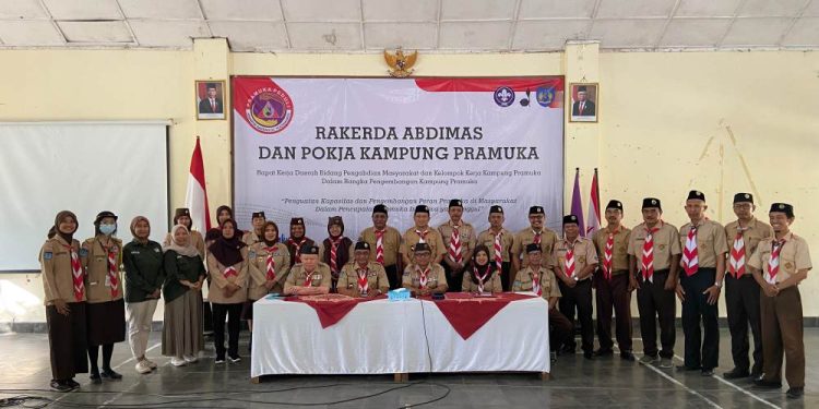 Rakerda Abdimas dan Pokja Kampung Pramuka Selesai, Diakhiri dengan Sesi Foto Bersama