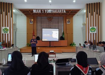 Pramuka MAN 1 Yogyakarta Mengikuti Pelatihan Cloud Computing AWS Tech for Indonesia 2024