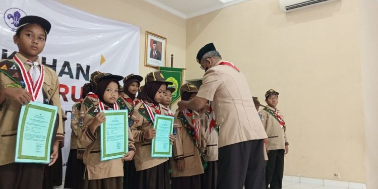 37 Siaga dan 122 Penggalang di Kwarcab Bantul Menerima Tanda Pramuka Garuda