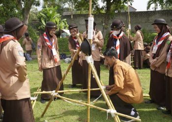 Bangkitkan Tunas Muda yang Tangguh, Terampil, dan Kreatif, Pramuka Poltekkes Kemenkes Yogyakarta Selenggarakan Latikan Tekpram
