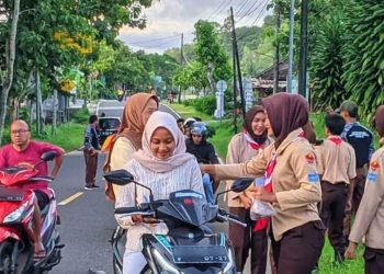 Ungkapan Rasa Syukur, Saka Wira Kartika Ranting Girisubo Berbagi Takjil dan Buka Bersama