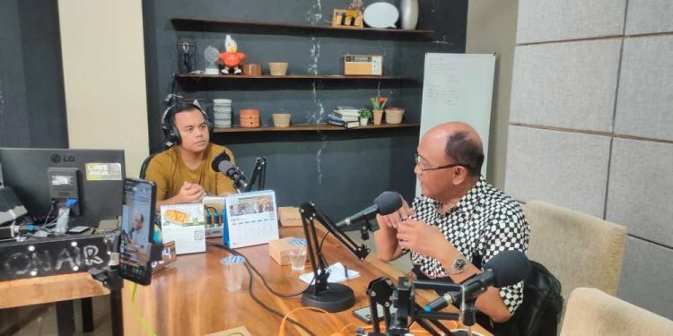 Ngobrol Bareng di Radio Love Jogja FM, Kak Edy Jelaskan Pendapatnya Terkait Kebijakan Pemerintah Tentang Pramuka