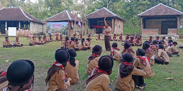 Pramuka SMK Kesehatan Wonosari Ikuti Perkemahan Wira Buana di Buper Kalingga