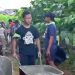 Peserta Perkemahan Wirakarya Cabang Kulon Progo 2024 Bangun Cor Jalan Setapak Dusun Tegalsari