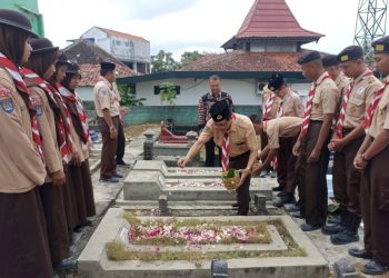 Kenang Jasa Tokoh Pramuka, Kwarcab Gunungkidul Lakukan Ziarah dan Tabur Bunga