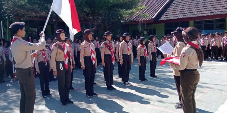 SMP Negeri 1 Rongkop Gelar Upacara Pelantikan Penggalang Ramu dan Kenaikan Tingkat