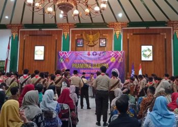 Menyambut Hari Pramuka ke-63, Ketua Kwarcab Kota Yogyakarta Sematkan 174 Tanda Pramuka Garuda