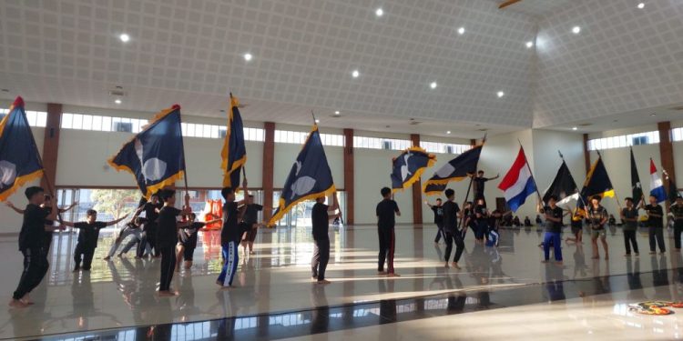 Persiapan Penampilan di Apel Besar Hari Pramuka ke-63, Tim Tari Kolosal Melaksanakan Gladi Kotor di Taman Budaya Kulon Progo
