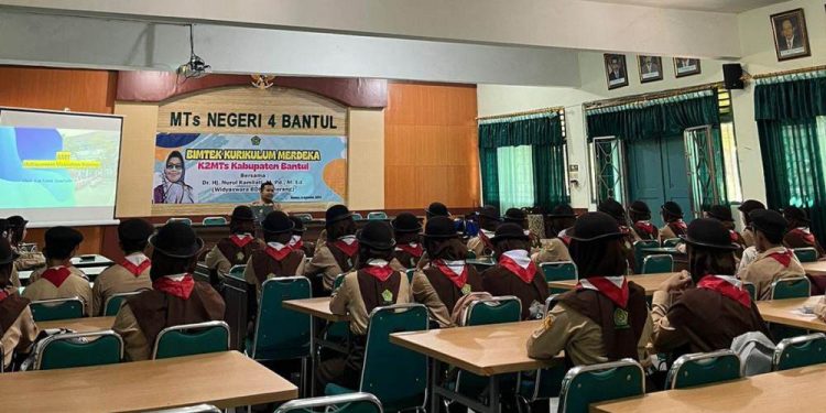 MTsN 4 Bantul Gelar Pembekalan Calon Anggota Dewan Penggalang Masa Bakti 2024-2025