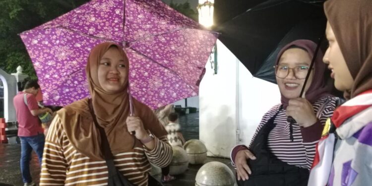 Di Tengah Gerimis, Saka Pariwisata Kota Yogyakarta Aktif Menyampaikan Edukasi Wisata dalam Program TIC