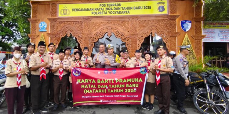 Kak Sri Budoyo Pimpin Kunjungan Monitoring ke Posko Karya Bakti Nataru 2024 di Teteg Abu Bakar Ali