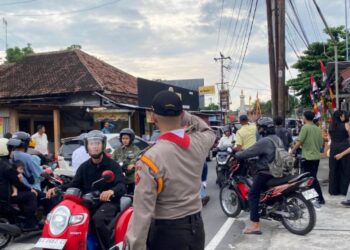 Saka Bhayangkara Depok Raya Aktif Terlibat dalam Aksi Pengamanan Natal 2024 di Sejumlah Gereja