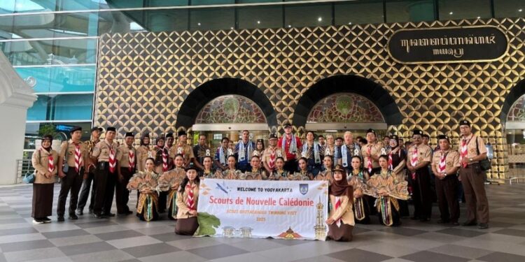 Kwarda DIY Sambut Kedatangan 29 Pramuka Kaledonia Baru di YIA