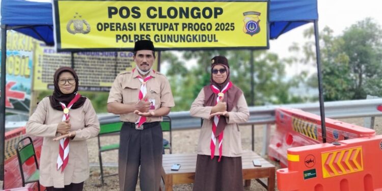Kwarran Gedangsari Pantau Arus Mudik Lebaran 2025 di Jalur Clongop