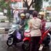 Aksi Karya Bakti Lebaran 2025, Saka Bhayangkara Depok Raya Bantu Polisi Berbagi Takjil