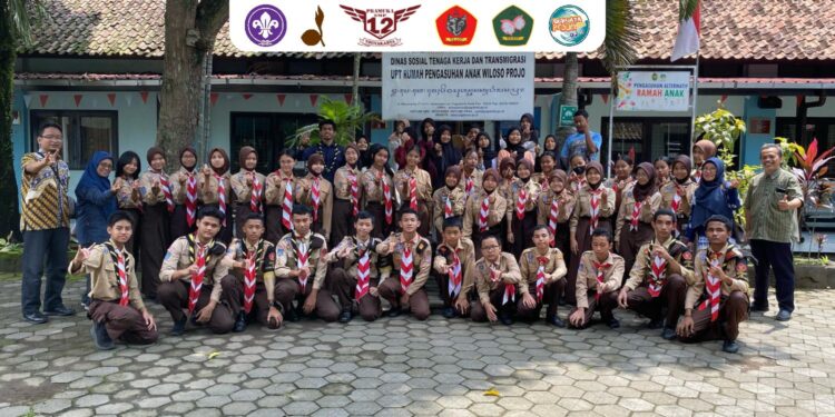 Sriwijaya Peduli 2025 : Pramuka SMPN 12 Yogyakarta Salurkan Donasi ke Rumah Pengasuhan Anak Wiloso Projo